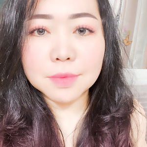 Meet your Posher, Rowena